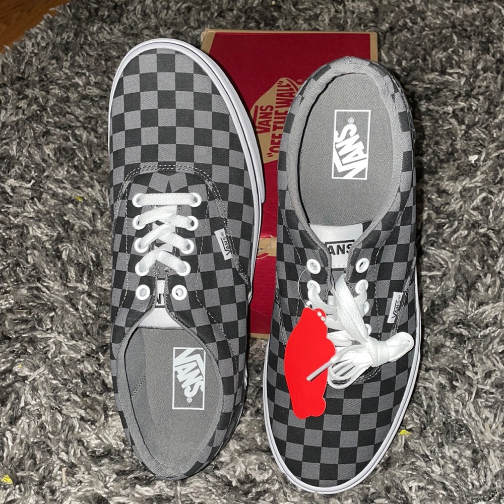 Vans Sneakers - Picture 1 of 6